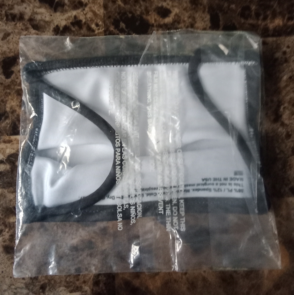 Playboy Mask - Picture 4 of 4